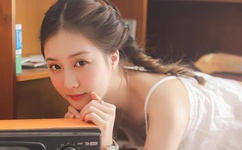 雕花的马鞍伴奏